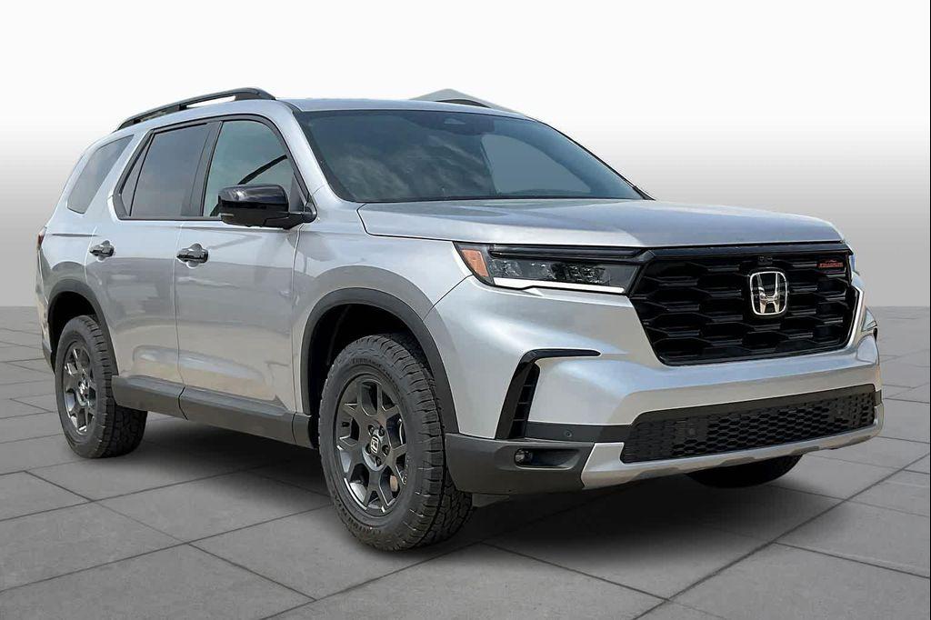 new 2025 Honda Pilot car, priced at $49,875