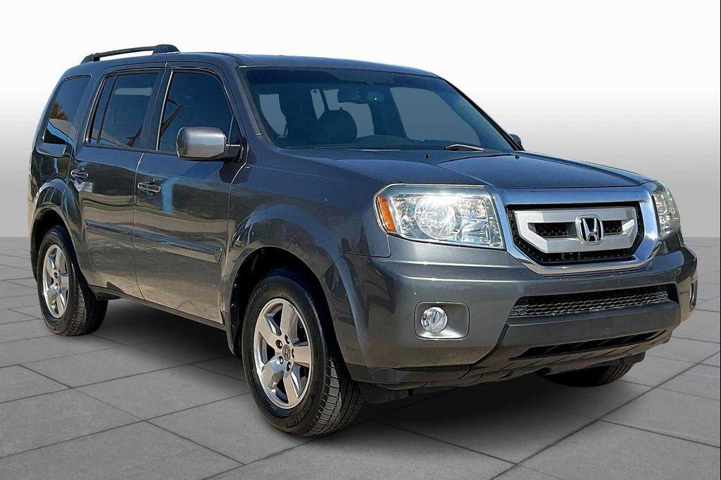used 2011 Honda Pilot car, priced at $7,999