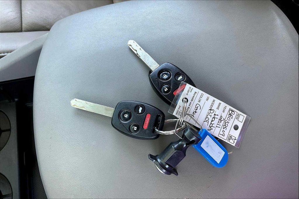 used 2011 Honda Pilot car, priced at $7,999