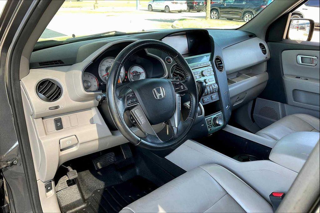 used 2011 Honda Pilot car, priced at $7,999