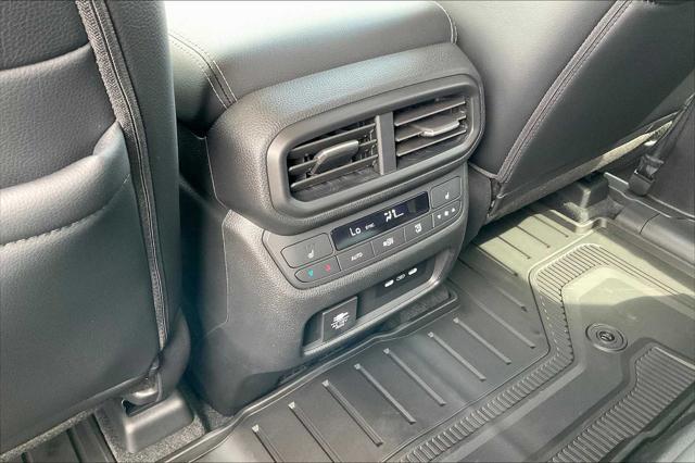 new 2025 Honda Pilot car, priced at $54,985