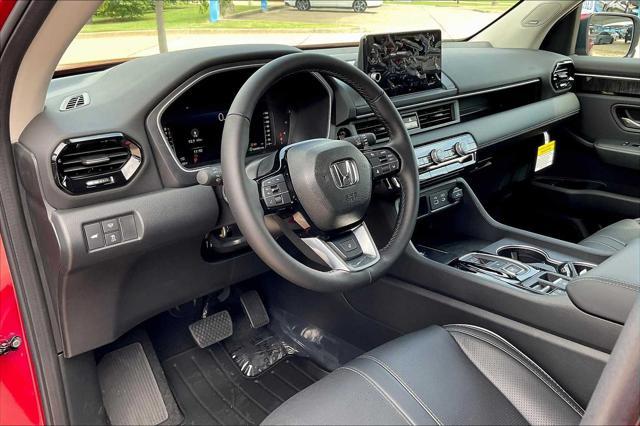 new 2025 Honda Pilot car, priced at $54,985