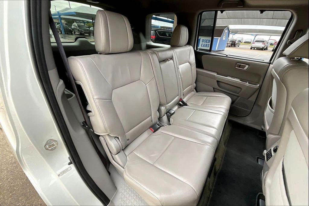 used 2014 Honda Pilot car, priced at $7,999
