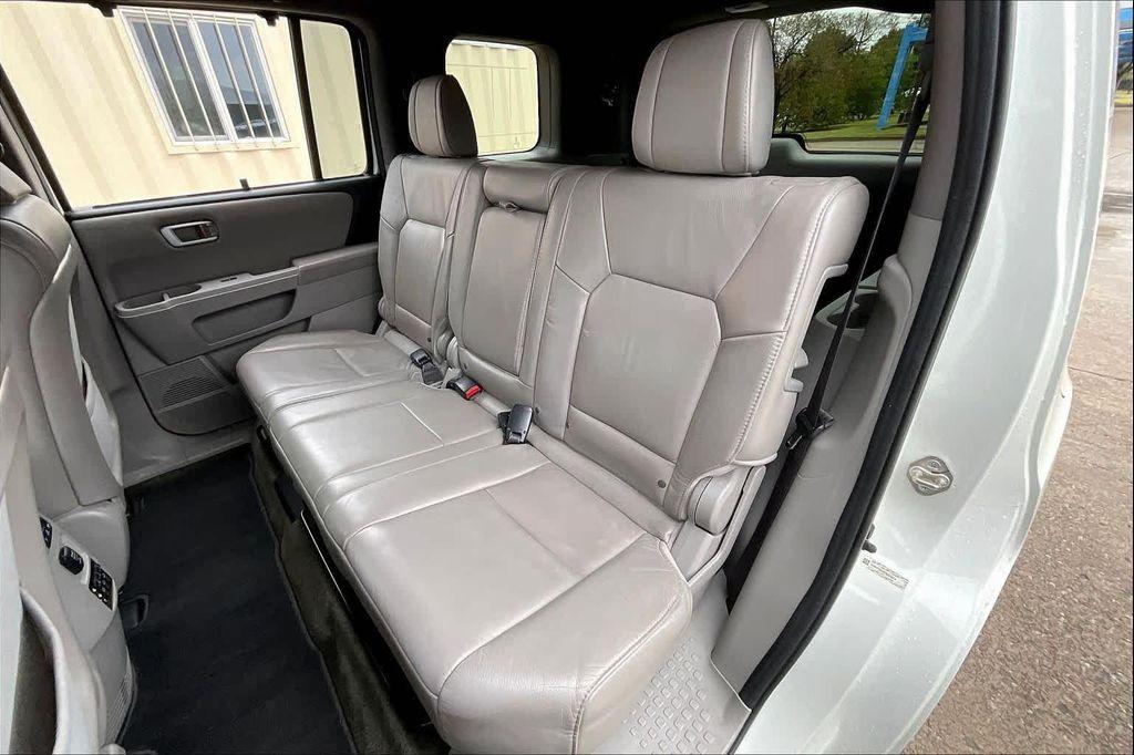 used 2014 Honda Pilot car, priced at $7,999