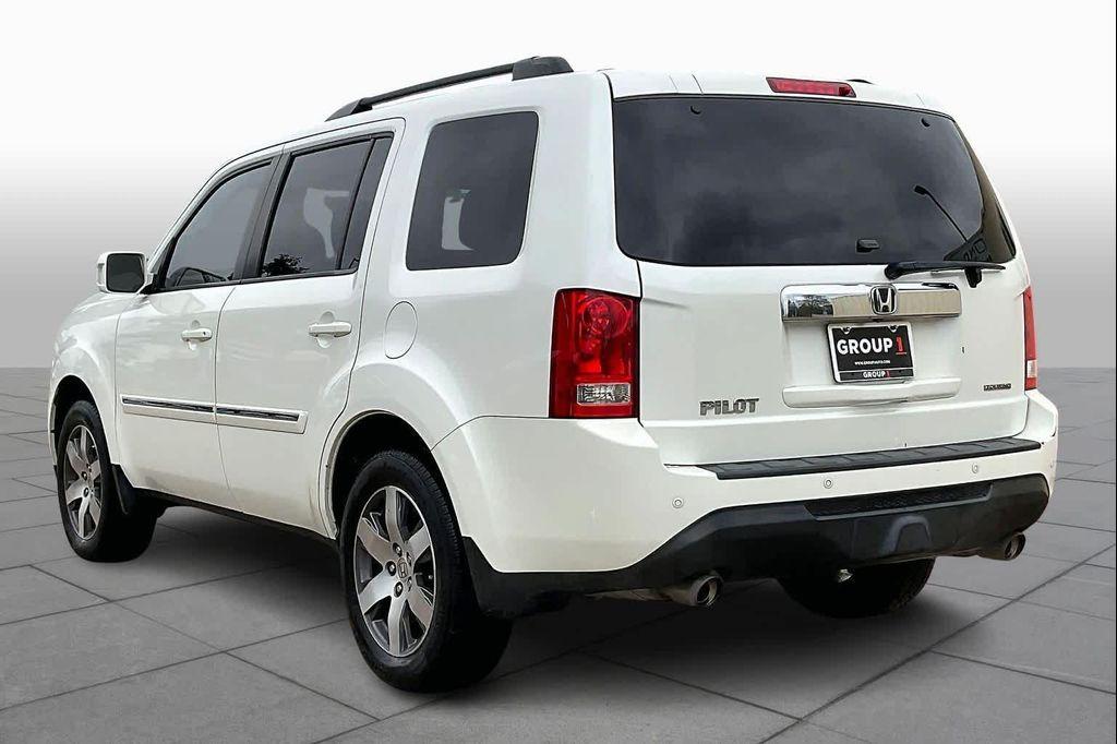 used 2014 Honda Pilot car, priced at $7,999