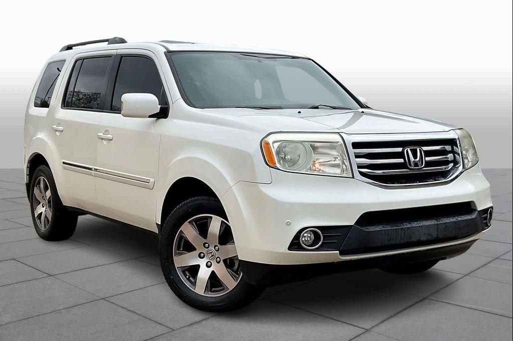 used 2014 Honda Pilot car, priced at $7,999