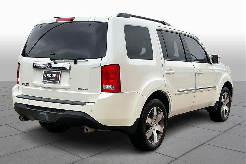 used 2014 Honda Pilot car, priced at $7,999