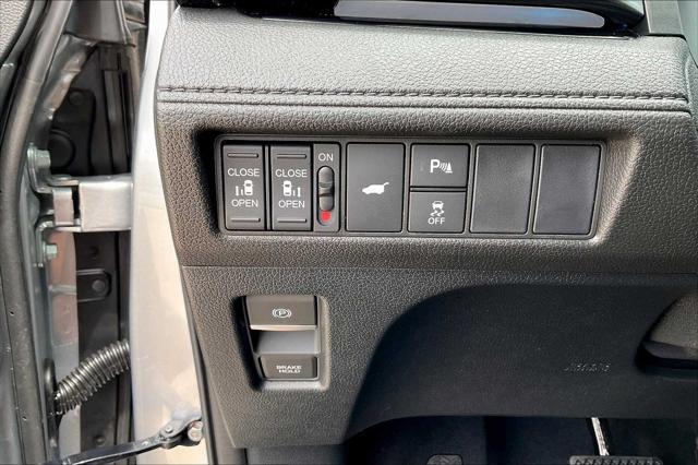 new 2025 Honda Odyssey car, priced at $52,630
