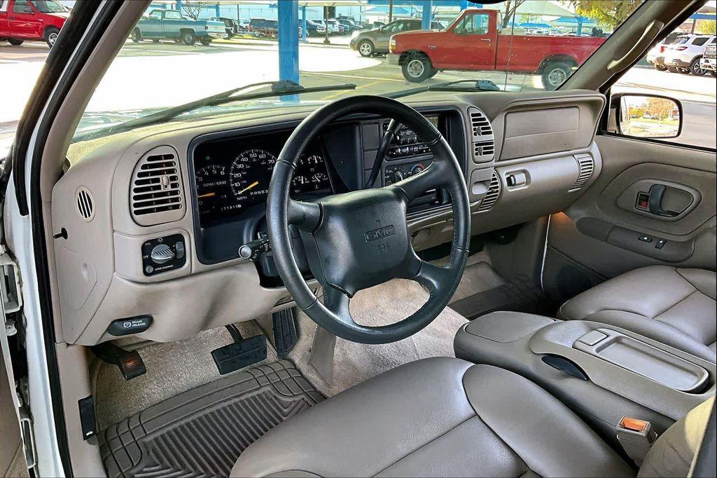 used 1999 GMC Yukon car, priced at $6,999