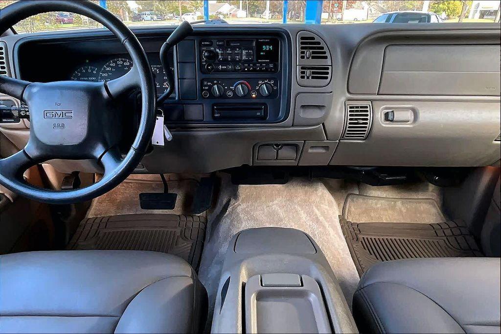 used 1999 GMC Yukon car, priced at $6,999