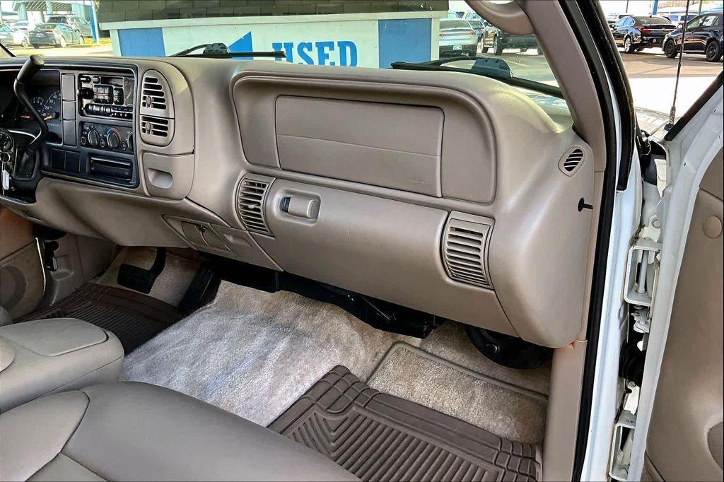 used 1999 GMC Yukon car, priced at $6,999