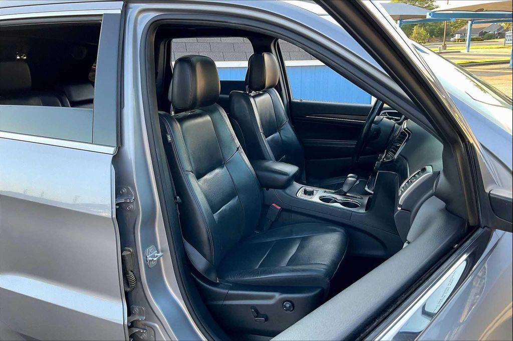 used 2019 Jeep Grand Cherokee car, priced at $19,599