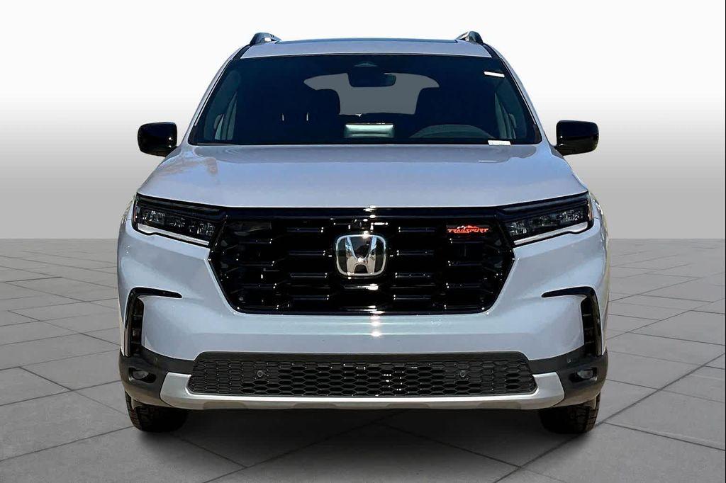 new 2025 Honda Pilot car, priced at $49,850