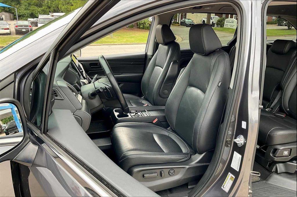 used 2024 Honda Odyssey car, priced at $35,000