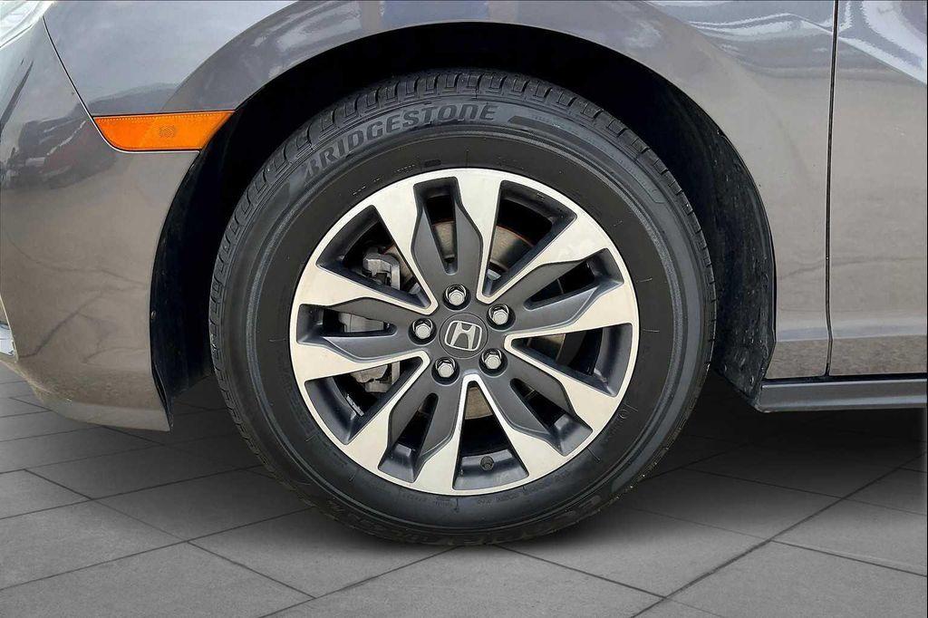 used 2024 Honda Odyssey car, priced at $35,000