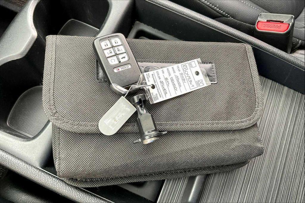 used 2024 Honda Odyssey car, priced at $35,000