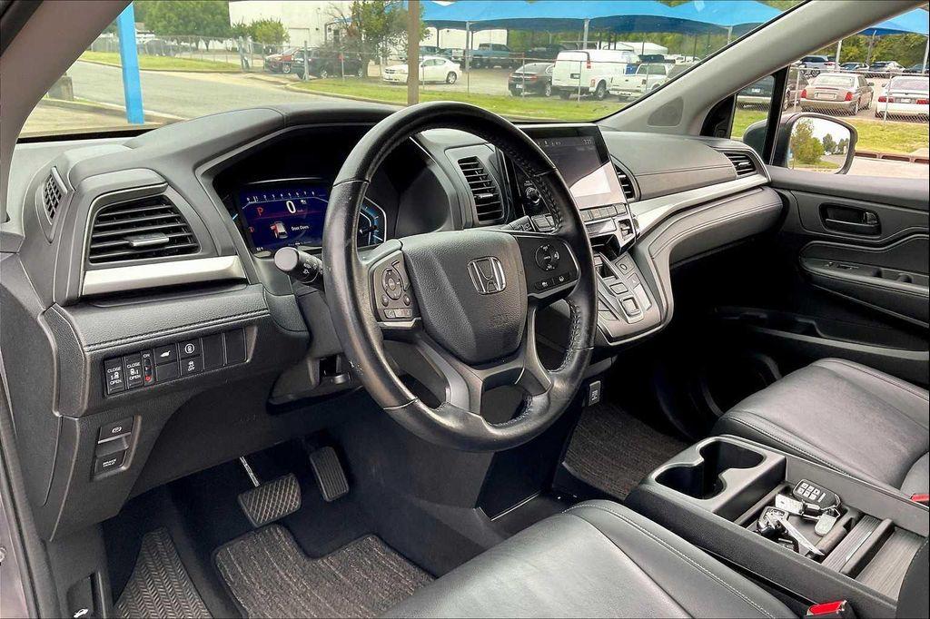 used 2024 Honda Odyssey car, priced at $35,000