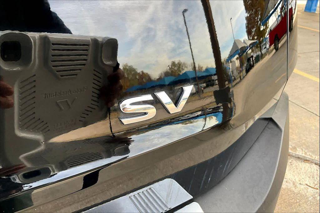 used 2023 Nissan Rogue car, priced at $21,999