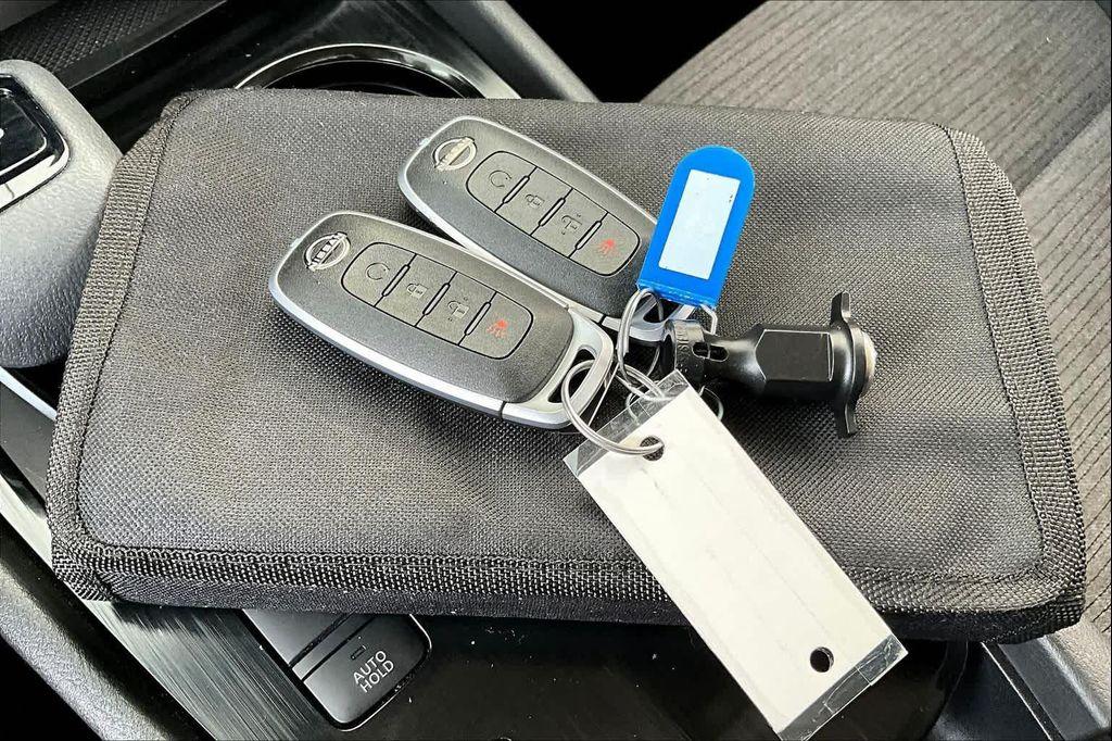 used 2023 Nissan Rogue car, priced at $21,999