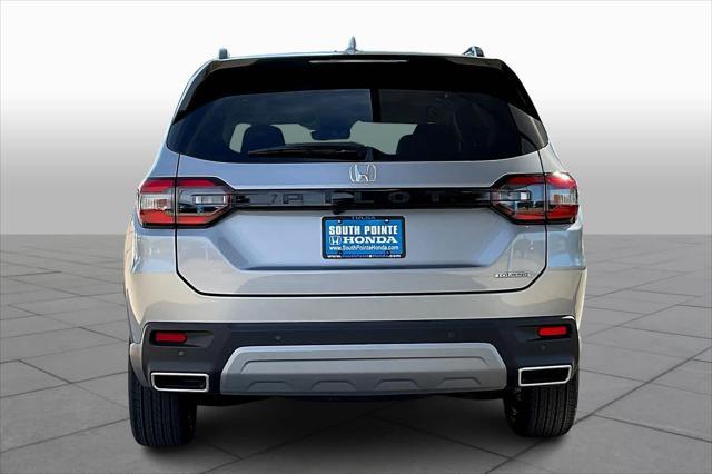 new 2025 Honda Pilot car, priced at $48,950