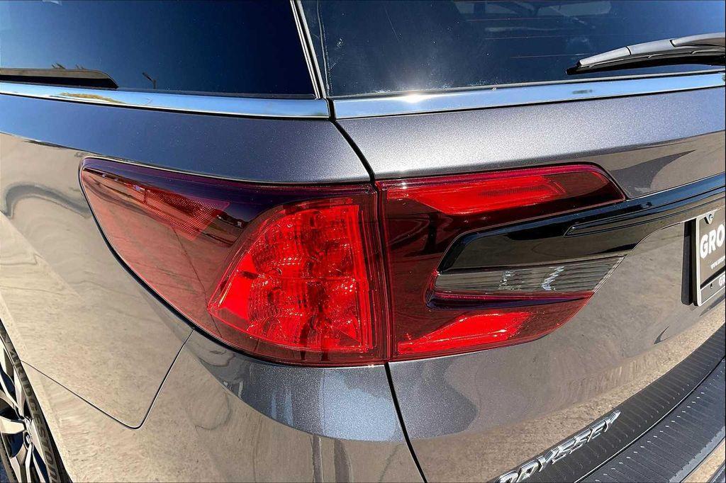 new 2026 Honda Odyssey car, priced at $44,290