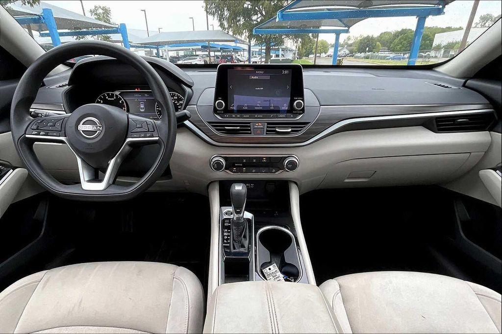 used 2023 Nissan Altima car, priced at $20,999