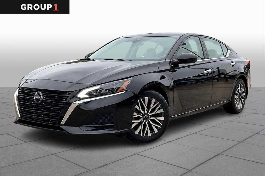 used 2023 Nissan Altima car, priced at $20,999
