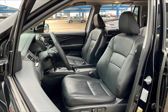 used 2022 Honda Pilot car, priced at $40,999