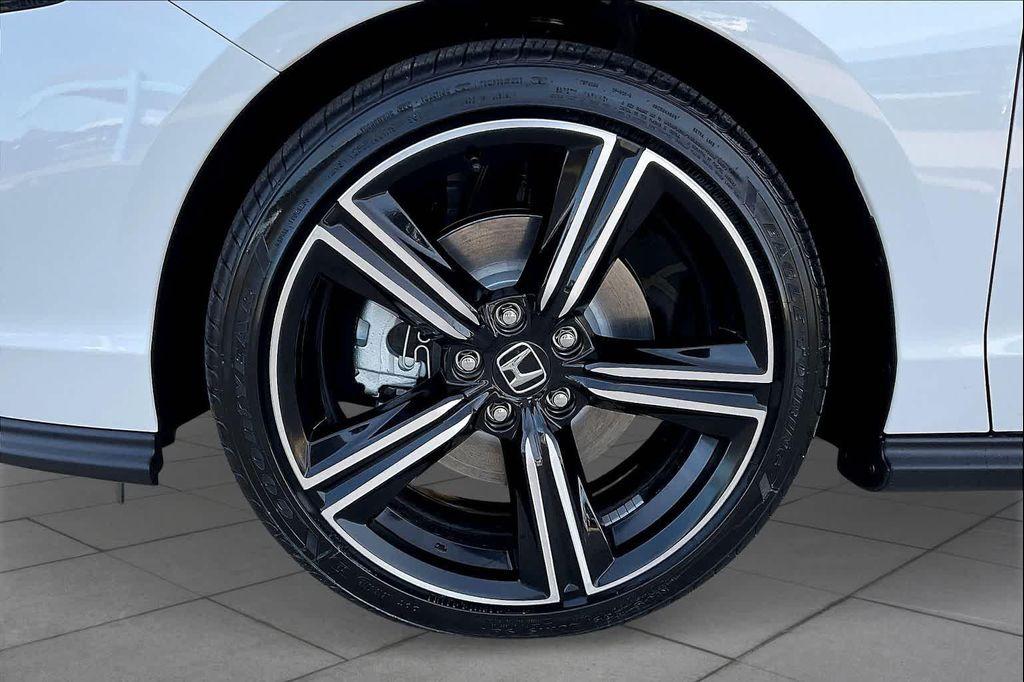 new 2025 Honda Accord Hybrid car, priced at $33,510