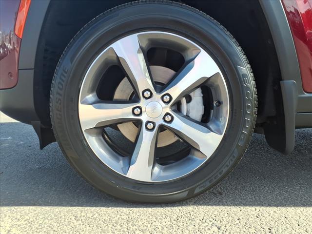 used 2024 Jeep Grand Cherokee car, priced at $34,367