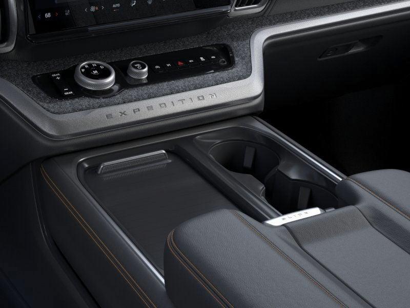 new 2025 Ford Expedition car, priced at $83,765