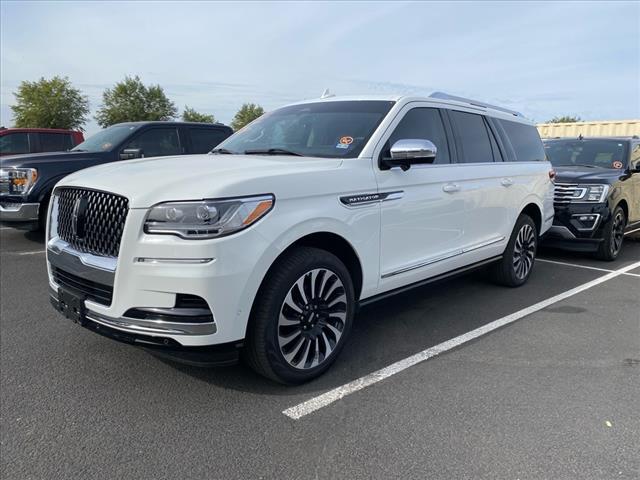 used 2024 Lincoln Navigator L car, priced at $99,987