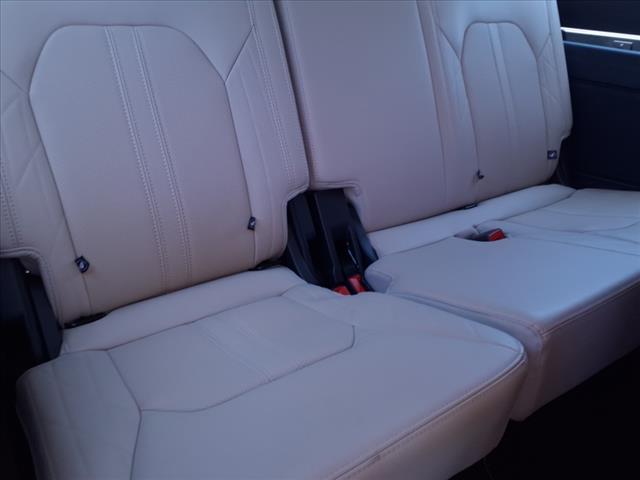 used 2024 Ford Expedition car
