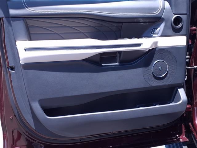 used 2024 Ford Expedition car