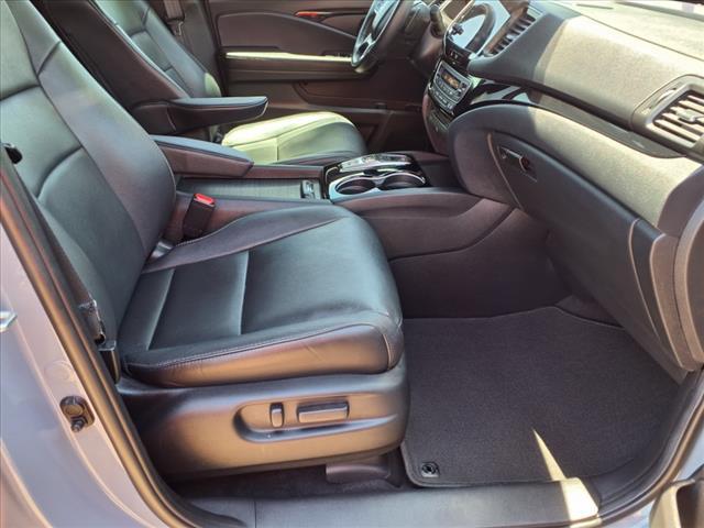used 2022 Honda Pilot car, priced at $35,921