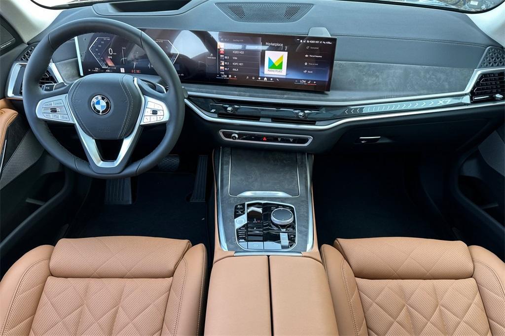 new 2025 BMW X7 car, priced at $90,200