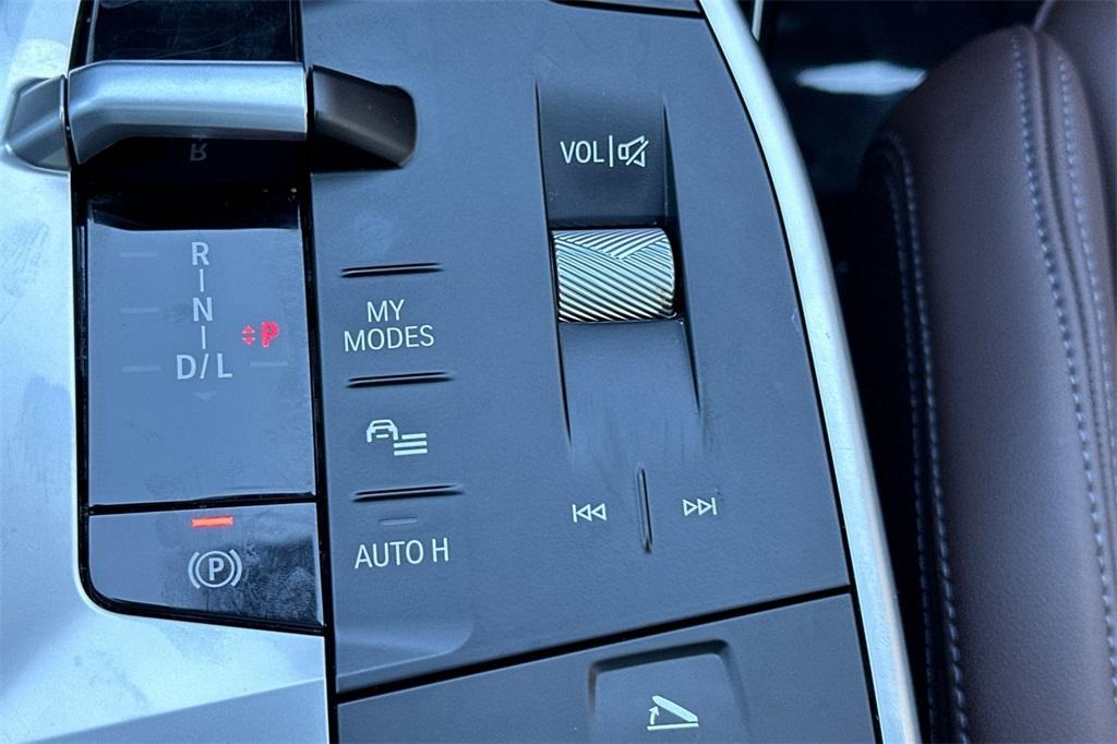 used 2025 BMW X1 car, priced at $39,900