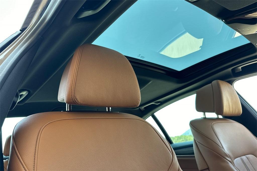 used 2022 BMW M550 car, priced at $55,900