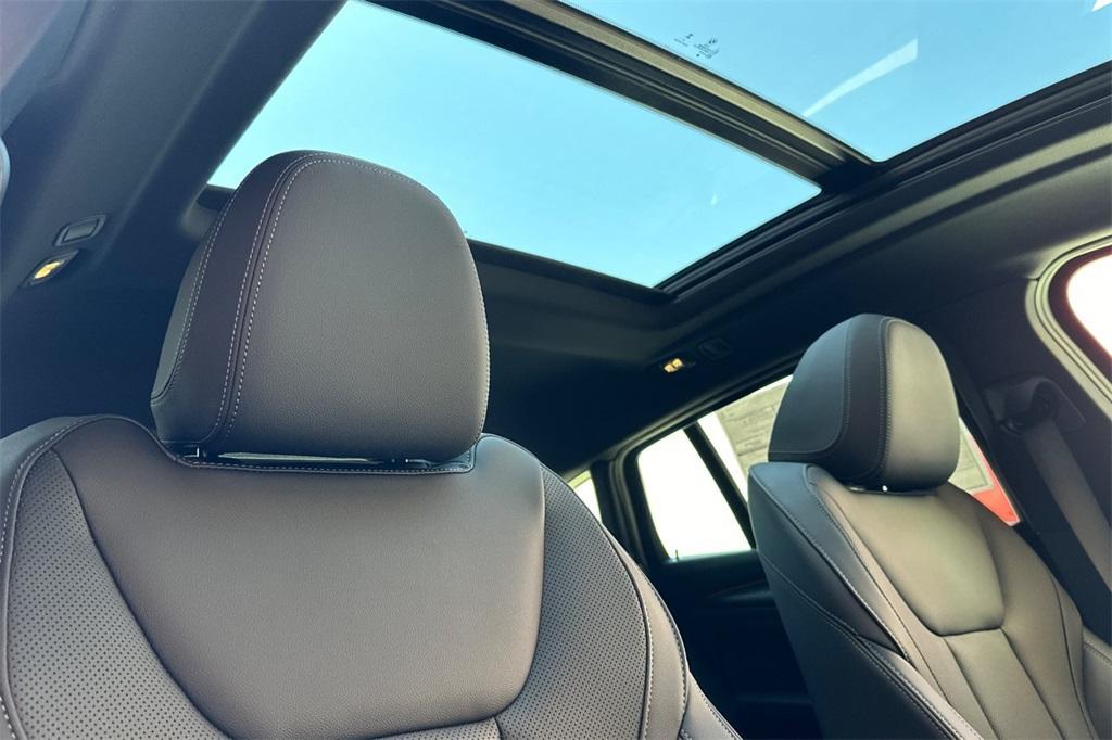 new 2025 BMW X4 car, priced at $64,910