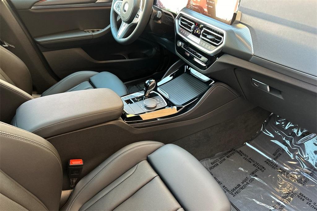 new 2025 BMW X4 car, priced at $64,910