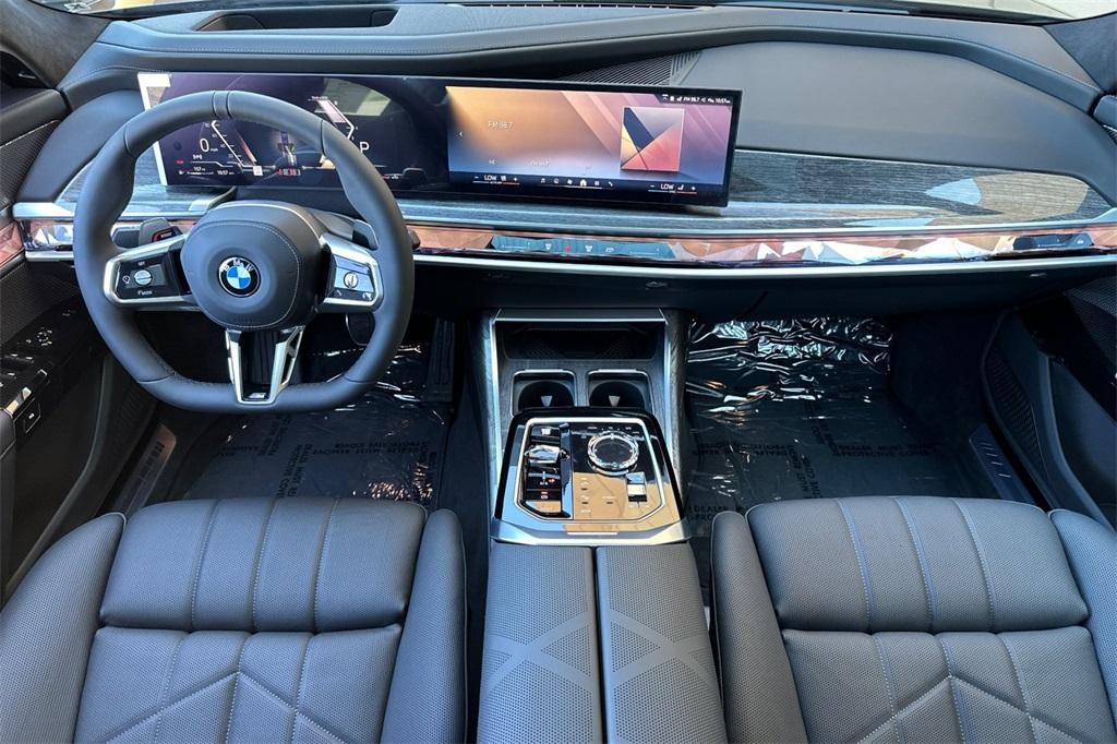 new 2025 BMW 760 car, priced at $136,575