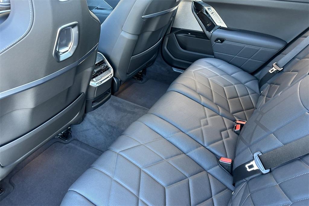 new 2025 BMW 760 car, priced at $136,575