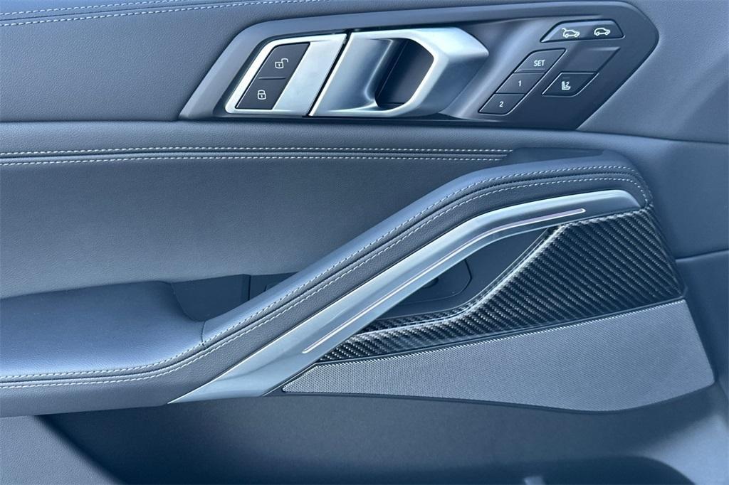 new 2025 BMW X6 car, priced at $101,225