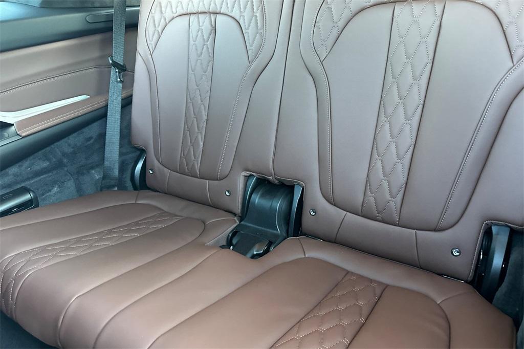 new 2026 BMW X7 car, priced at $122,350
