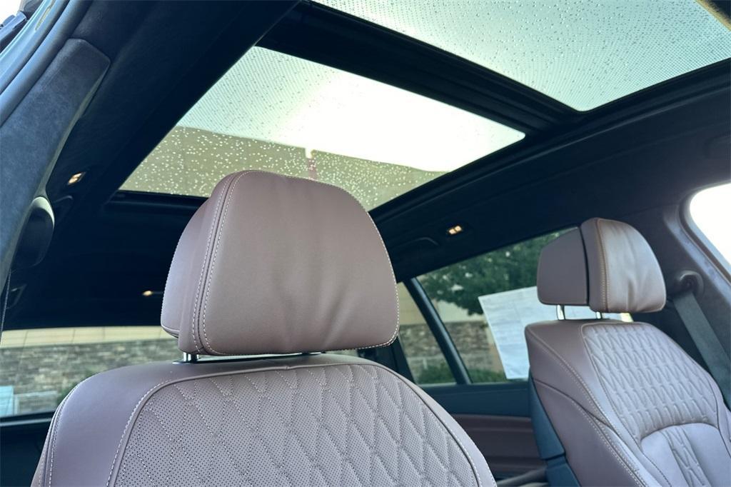 new 2026 BMW X7 car, priced at $122,350