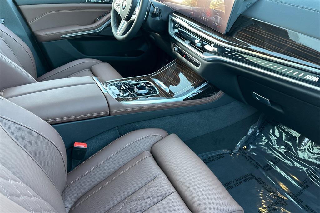new 2026 BMW X7 car, priced at $122,350