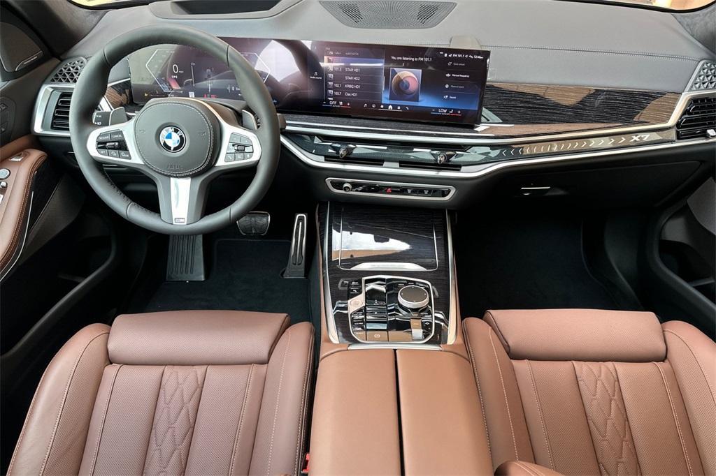 new 2025 BMW X7 car, priced at $101,585