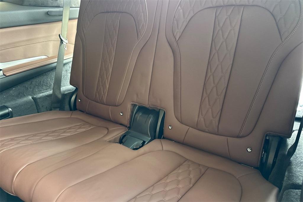 new 2025 BMW X7 car, priced at $101,585