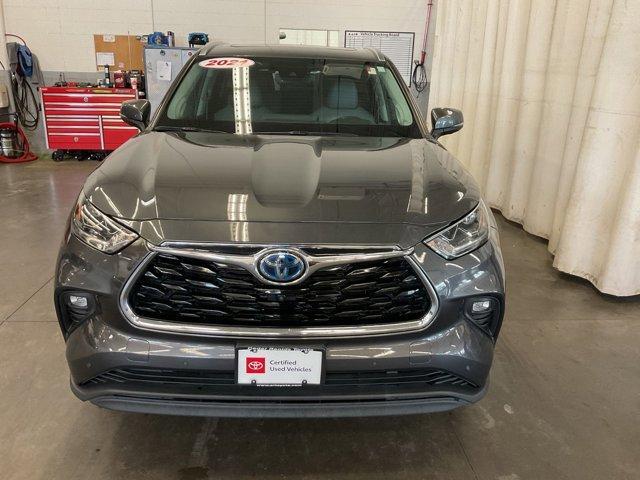 used 2021 Toyota Highlander Hybrid car, priced at $37,270