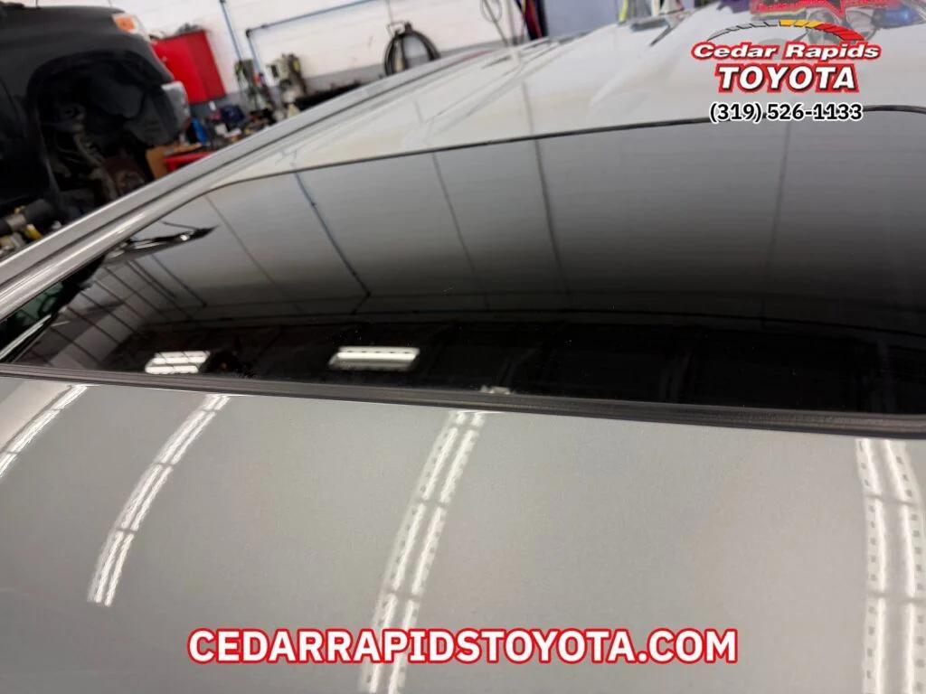 used 2020 Toyota Highlander car, priced at $32,626